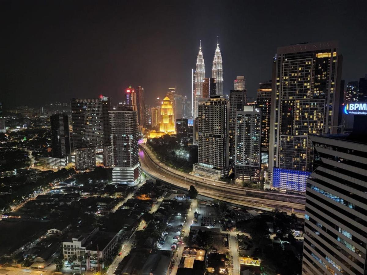 Colony Klcc By Homebrickz Kuala Lumpur